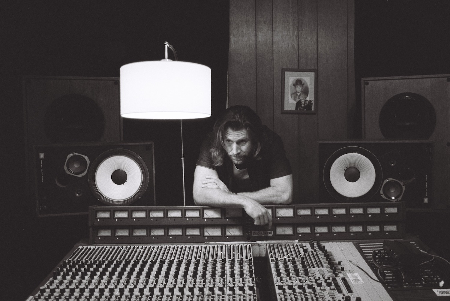 Tony Kamel of Wood and Wire Steps Out Solo with ‘Back Down Home’ (ALBUM REVIEW)