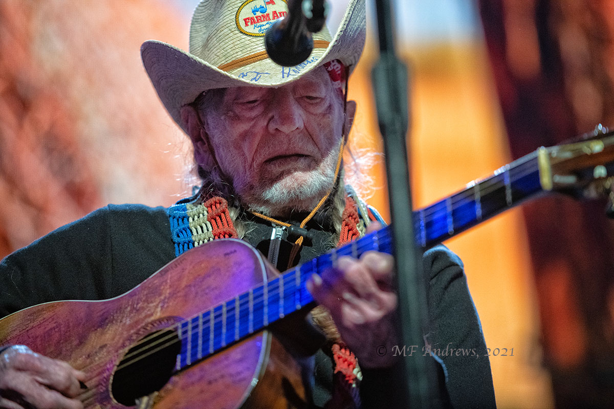 Willie Nelson, Bob Dylan, Billy Strings, Nathanie Rateliff & The Night Sweats, Wilco Lead Stacked 2025 Outlaw Music Festival Tour Lineup