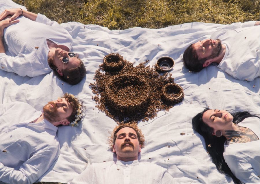 LISTEN: Motherfolk Deliver Anthemic Alt-Rock Via “black eye/bad night”