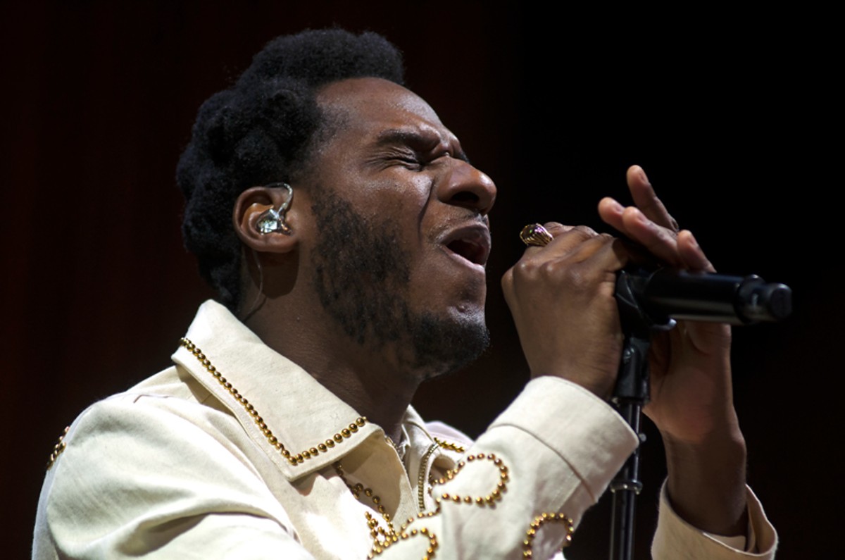 Leon Bridges Keeps Red Rocks Movin’ (PHOTOS)