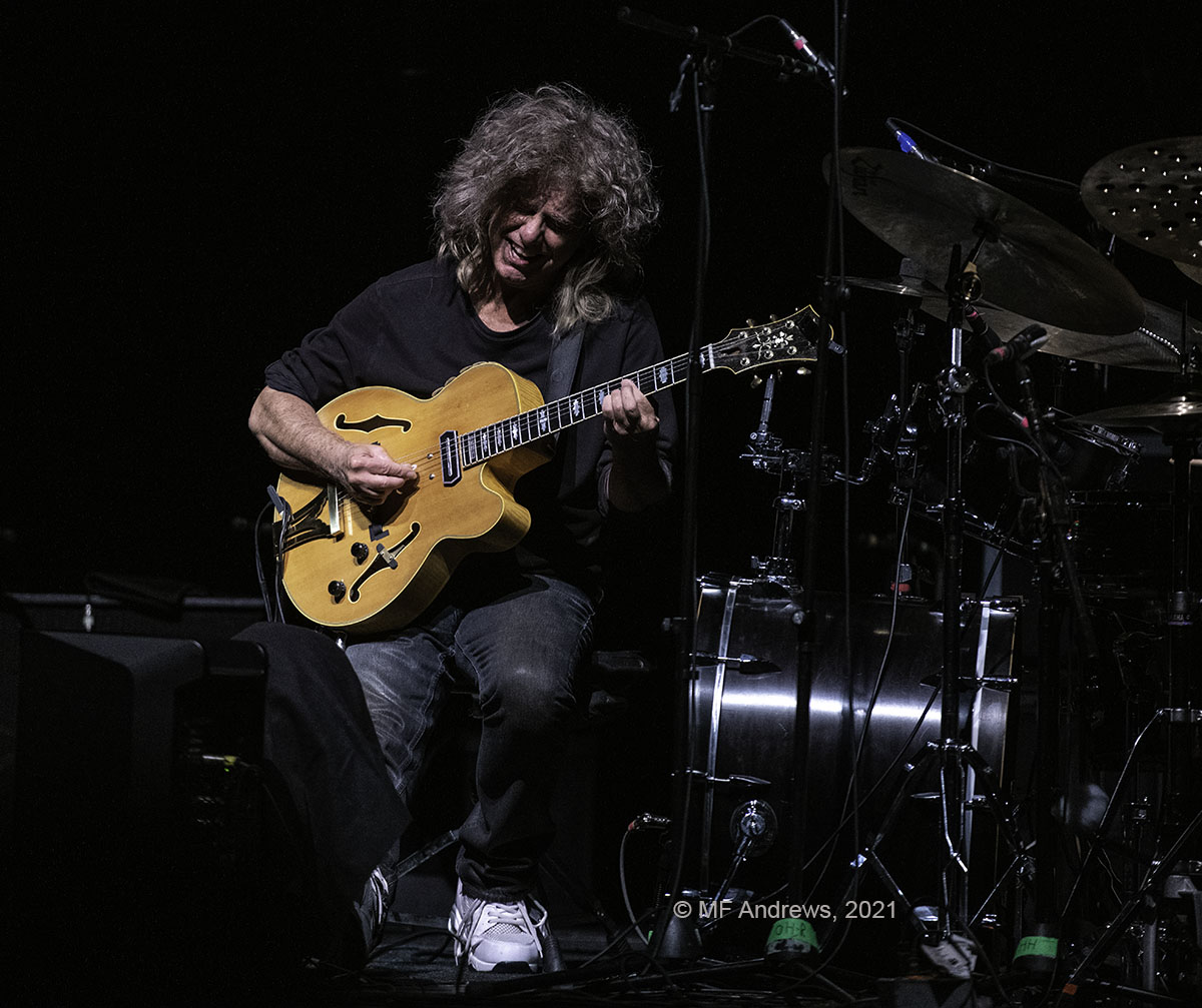 On Side Eye Tour Pat Metheny Awards Tucson s Fox Theatre With 