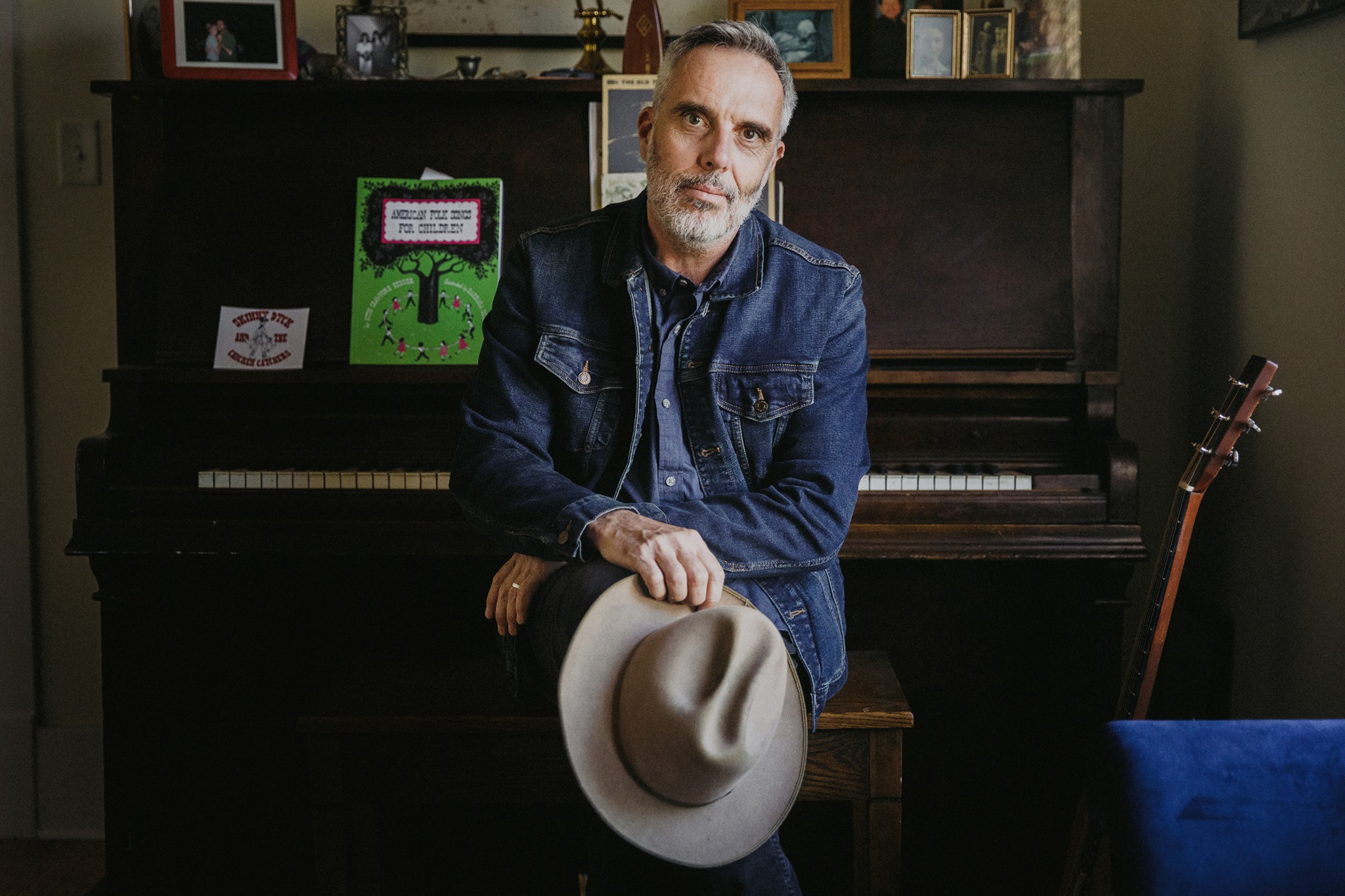 John Wort Hannam Delivers Personal and Relatable Tunes On ‘The Long Haul’ (ALBUM REVIEW)
