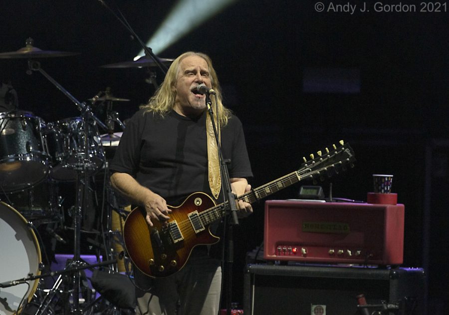 Gov’t Mule Picks Up Heavy Load Blues Steam At The Paramount In Huntington, NY (SHOW REVIEW)