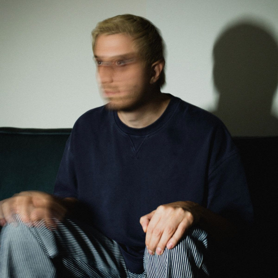 SONG PREMIERE: Ben Darwish Drops R&B Tinged Electronic Soul On “Sleepwalkin’