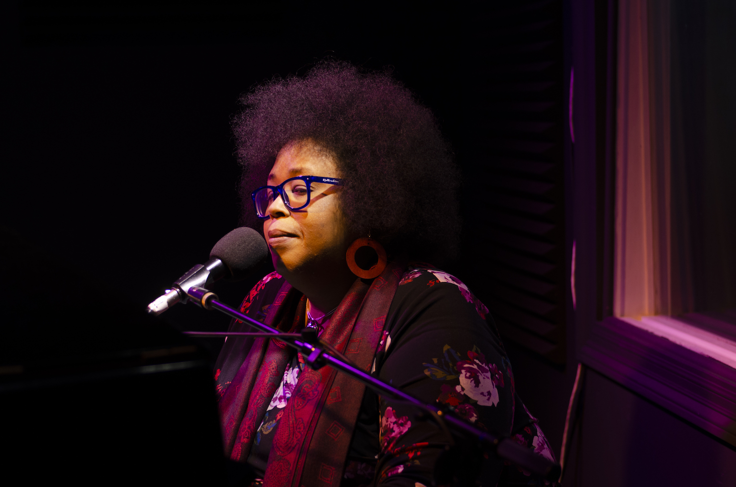 Lilli Lewis Proves Tenacious On Wide Ranging	‘Americana’ (ALBUM REVIEW)