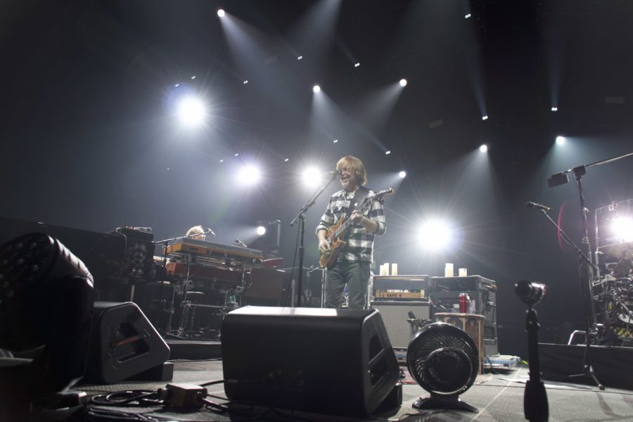 Phish Ventures Backwards Down The Number Line in Vegas Night 1 (SHOW REVIEW/PHOTOS)