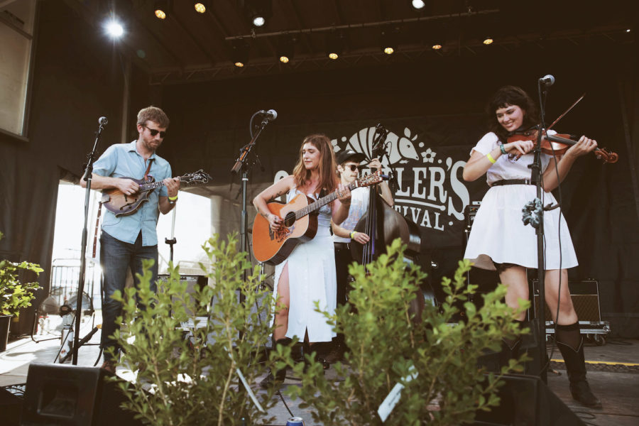 Sierra Ferrell, Travelin’ McCourys, Sam Bush and More Top 2021 Old Settler’s Music Festival (PHOTOS)