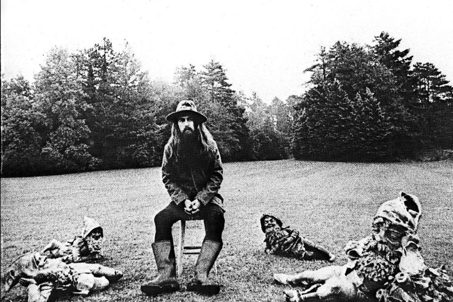 Weirdo Wednesday: George Harrison Goes Eccentric With “The Pirate Song” Live 1976