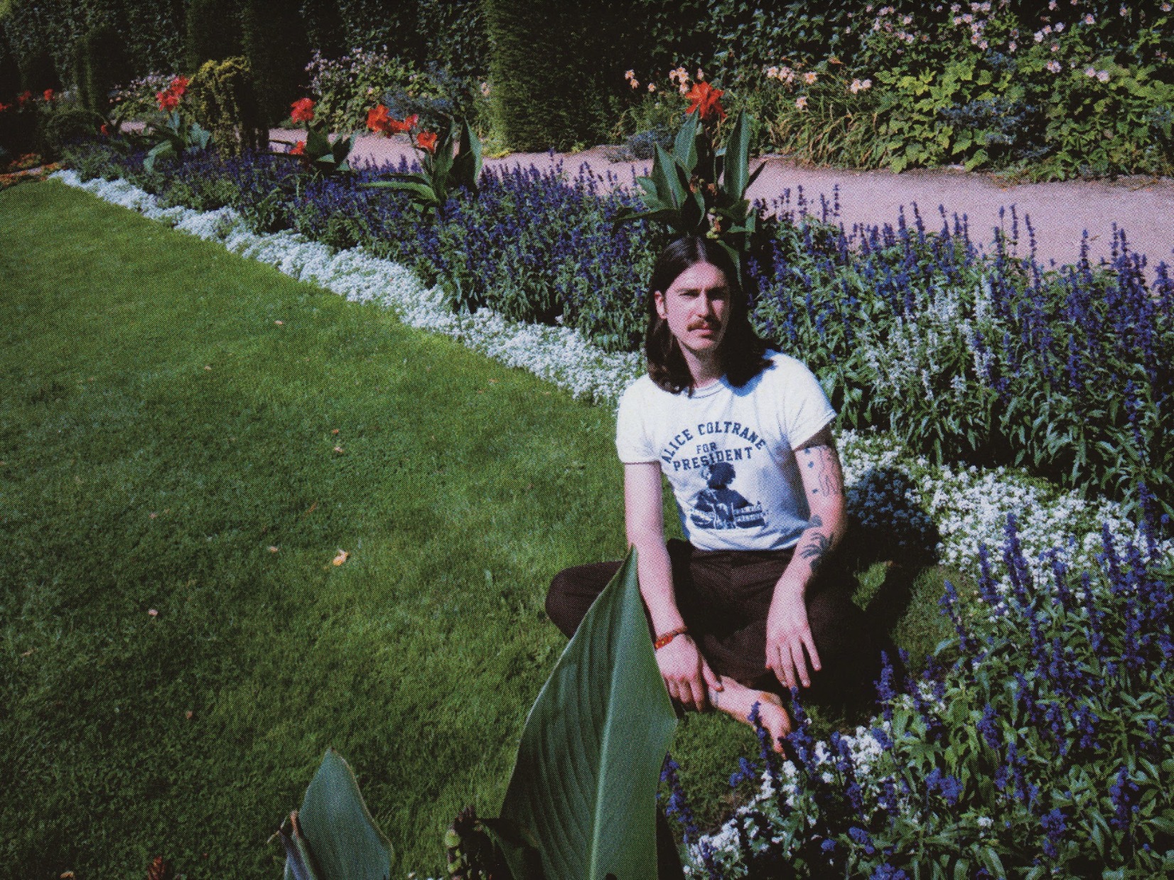 SONG PREMIERE: TWÏNS Deliver Winsome Pastoral Psych Rock Via “Peace”
