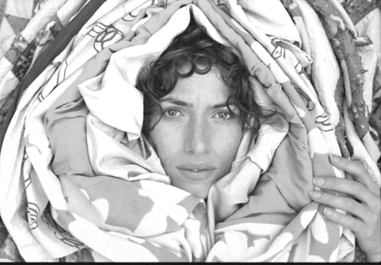 Aldous Harding Returns With New Album ‘Warm Chris’ Out 3/25 – Shares First Single “Lawn”