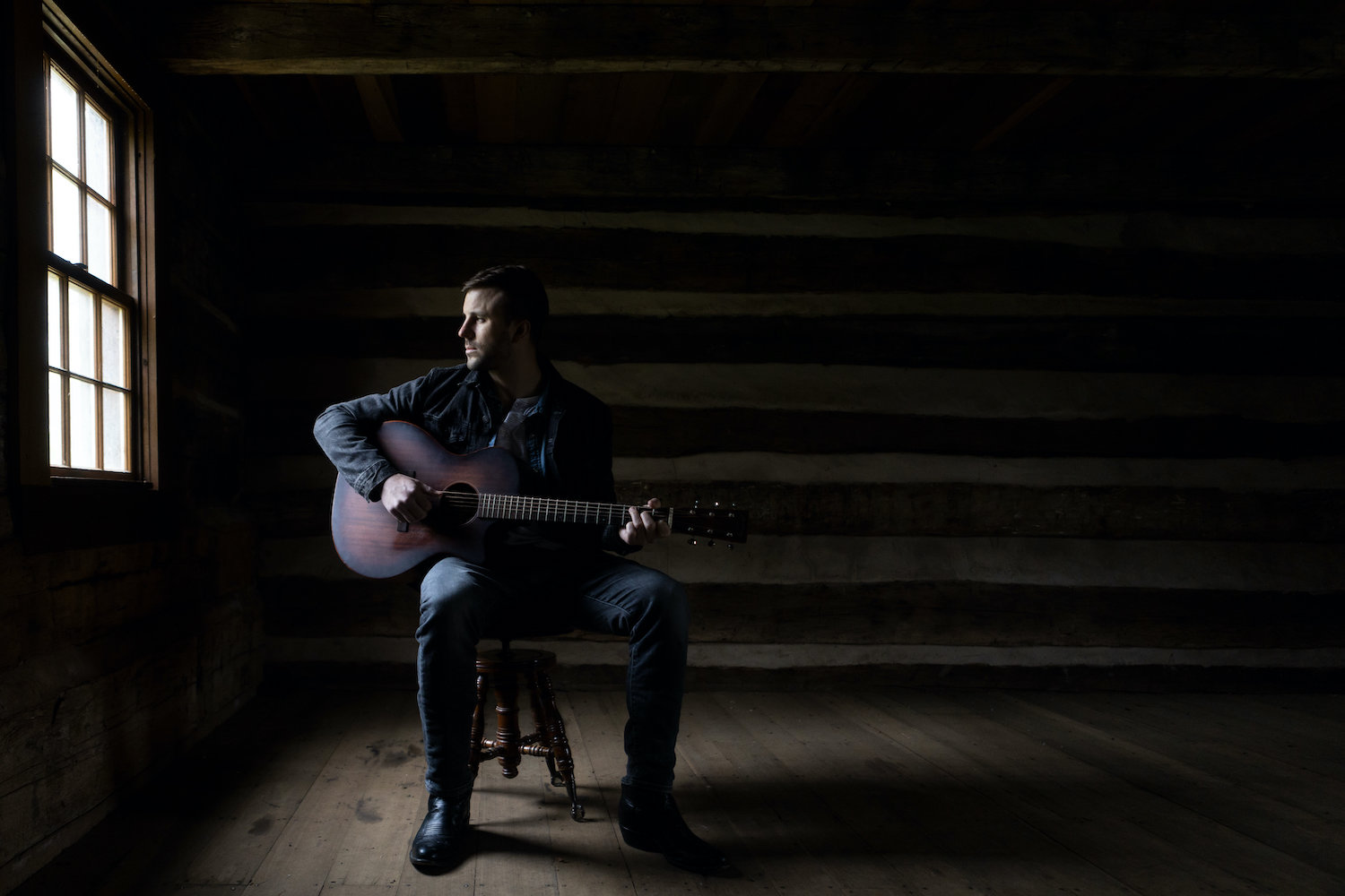 ALBUM PREMIERE: David Jameson Shows Lyrical Wisdom and Expansive Approach to Country Music on ‘Tall Dark Pines’