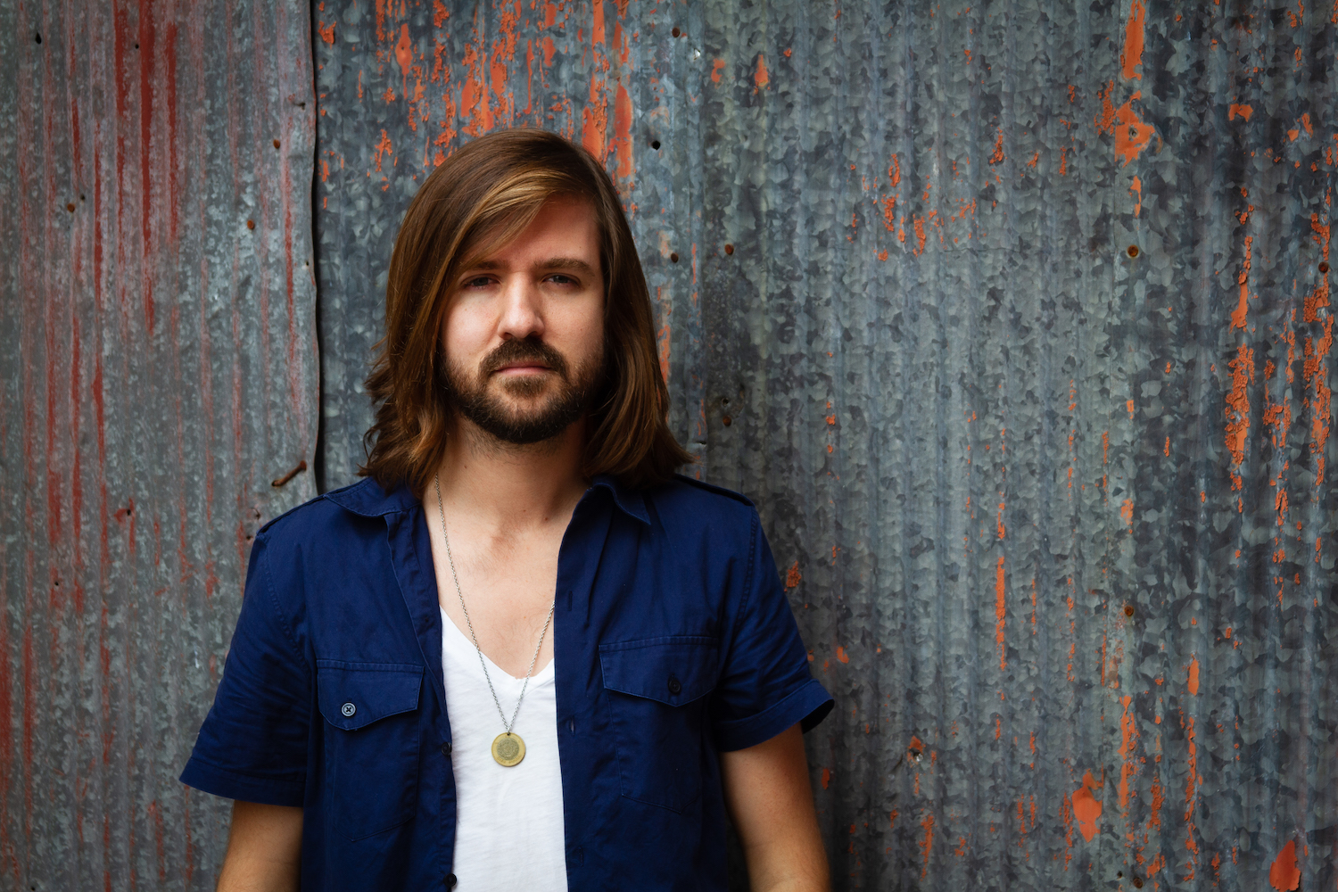 SONG PREMIERE: Jon Tyler Wiley Soars with Globe-trotting Rocker “WannaBe”