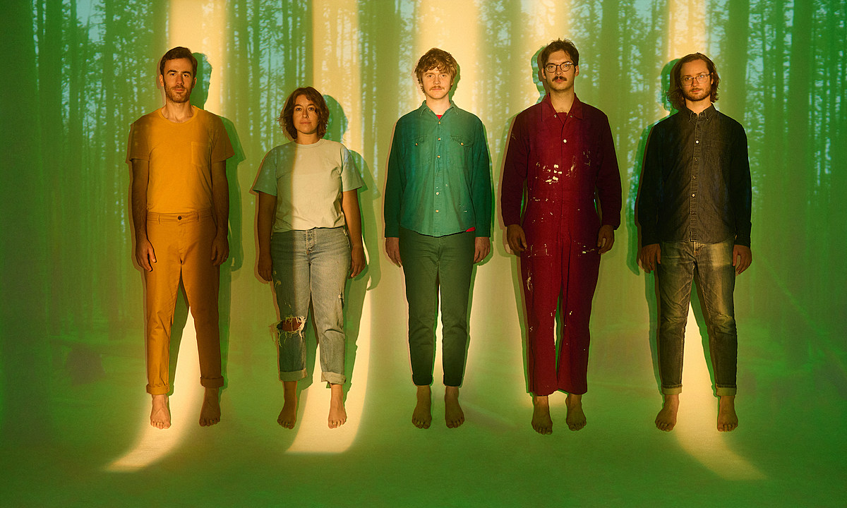Pinegrove Fire Up Its Robust Song Catalog at New York’s Bowery Ballroom (SHOW REVIEW)