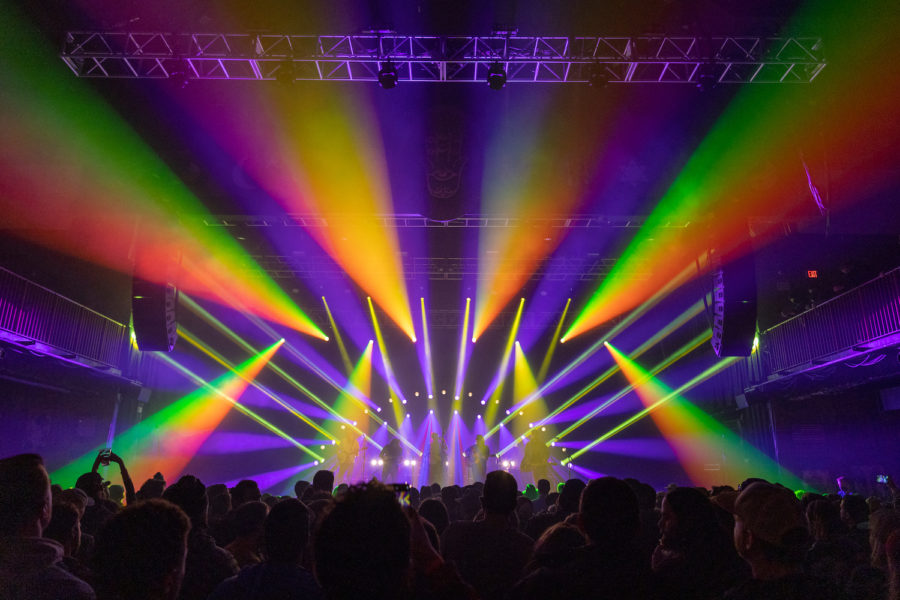 Greensky Bluegrass and Infamous Stringdusters Keep the Bluegrass Jams Flowing in Boston (PHOTOS)