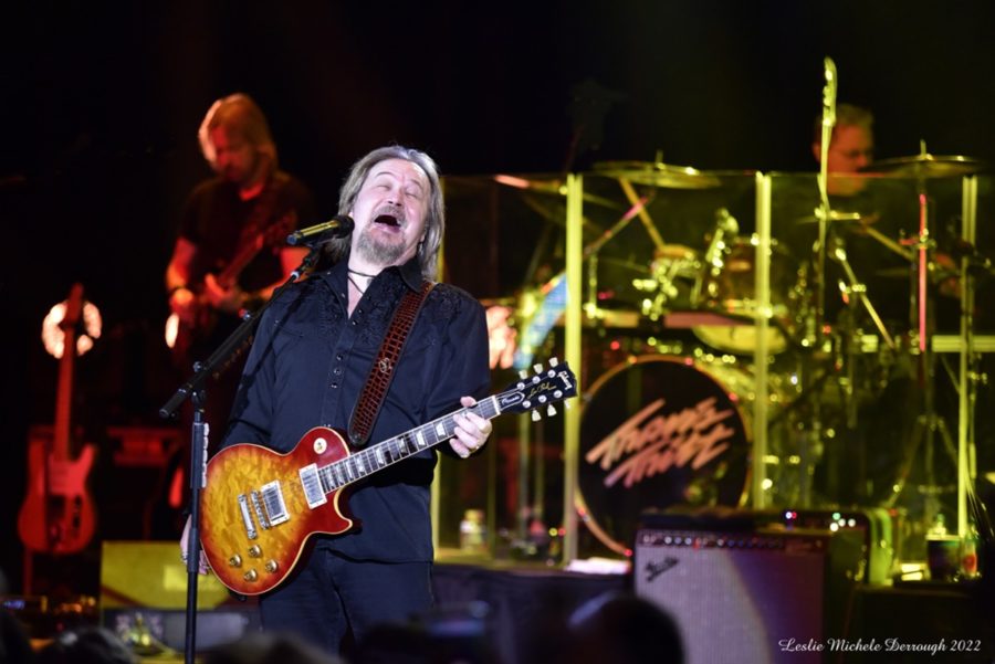 Travis Tritt & His Band Take Biloxi For A Swingin’ Good Time (SHOW REVIEW/PHOTOS)
