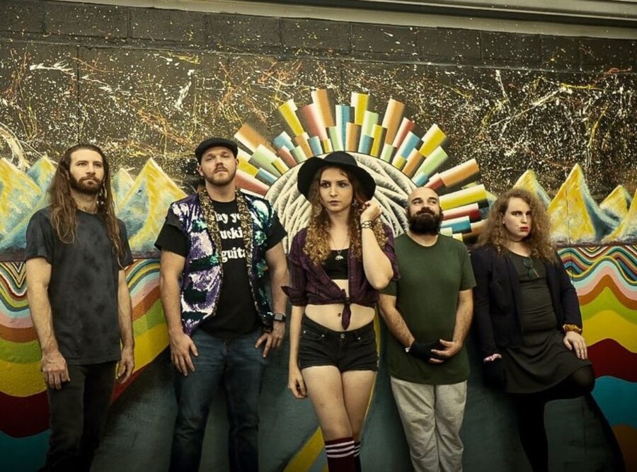 SONG PREMIERE: Genre Fluid Shock Rockers Flummox Create LSD Inspired Pysch Hijnks  On”Hummingbird Anthem”