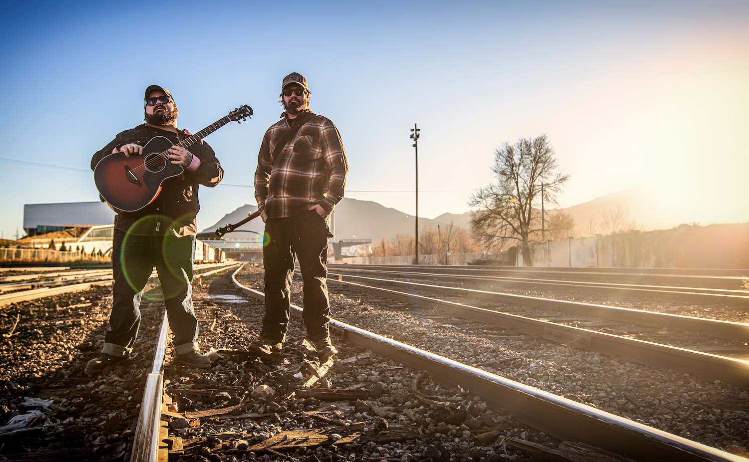 VIDEO PREMIERE: Tejon Street Corner Thieves Team Up with Bridge City Sinners to Perform “Long Gone” Live from the Grand Tetons
