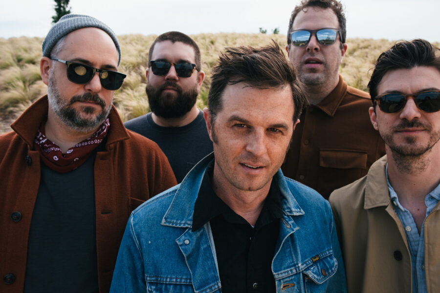 Beau Jennings & The Tigers Mix Classic Roots Rock and American on ‘Heavy Light’ (ALBUM REVIEW)