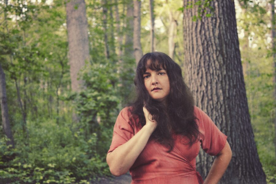LISTEN: Abigail Lapell Brings Time-Honored Folk Traditions on Tranquil “Land of Plenty”