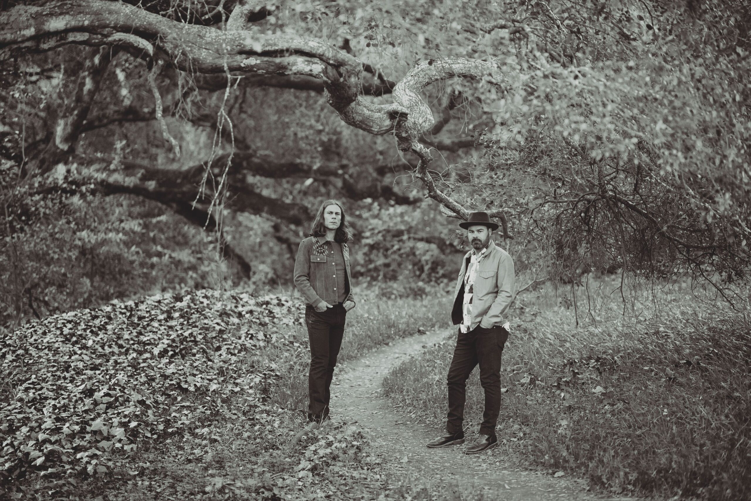 VIDEO PREMIERE: The Coffis Brothers Win Over Ears With Anthemic Singalong “Ramona”