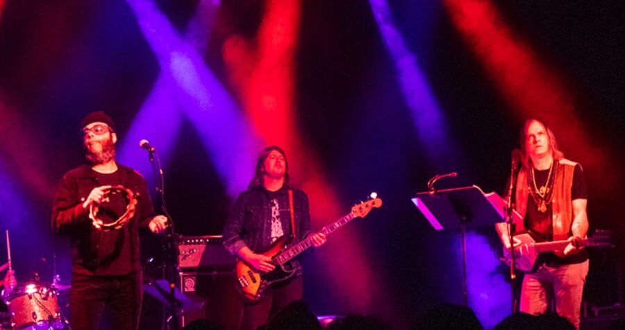 Brian Jonestown Massacre Compromises For Nobody at Brooklyn Steel (SHOW REVIEW/PHOTOS)