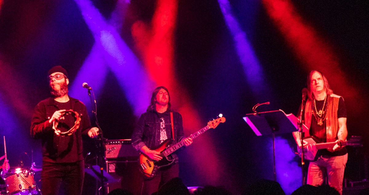 Brian Jonestown Massacre Compromises For Nobody at Brooklyn Steel (SHOW REVIEW/PHOTOS)