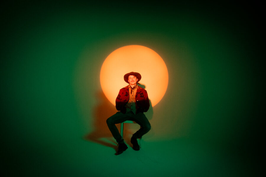 LISTEN: On “Star” Clay Orange Stuns Via Psych Alt-Country Charm
