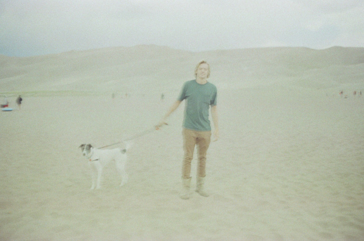 Thomas Dollbaum Applies Blues and Folk Stylings to Complex Story Songs on ‘Wellswood’ (ALBUM REVIEW)