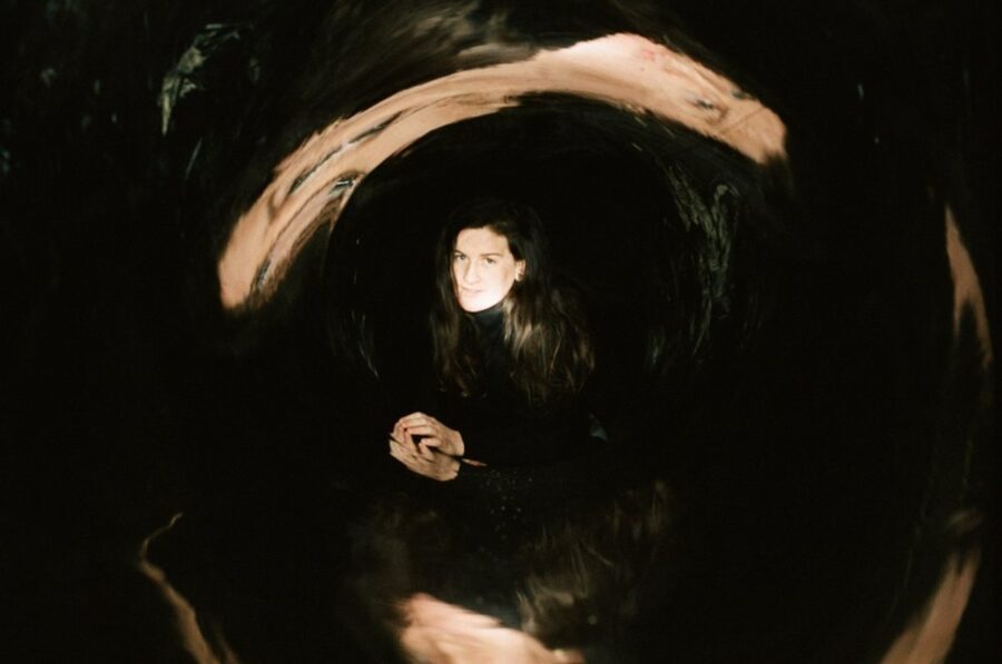 Barrie Delivers Danceable & Angular Indie at Chicago’s Schubas Tavern (SHOW REVIEW)