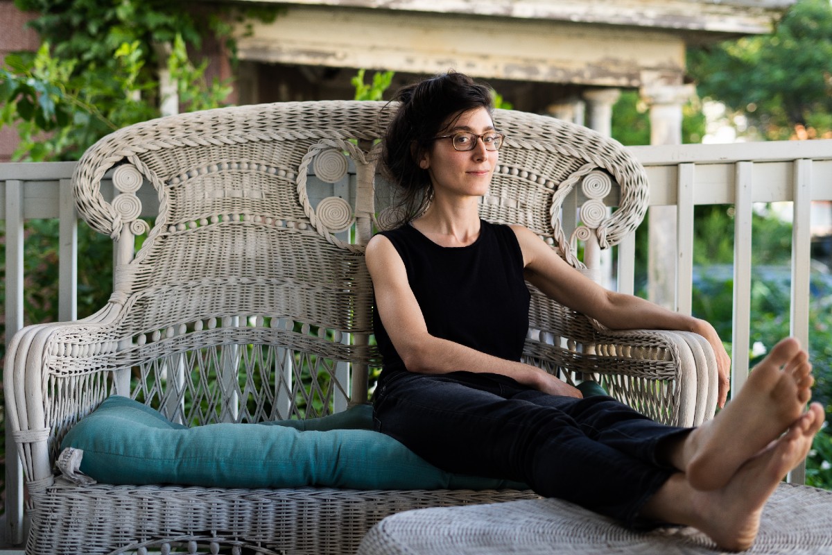 LISTEN: Maggie Carson Drops Compelling Burst Of Modern Appalachia On “Your Ghost”