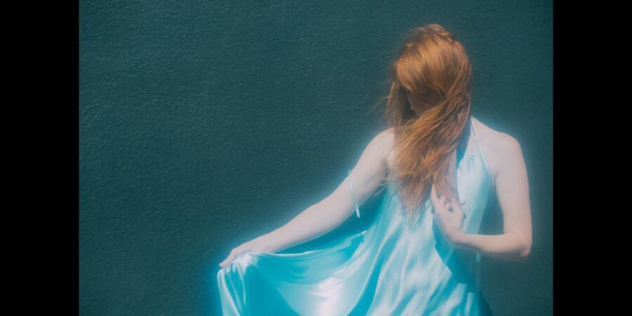 LISTEN: Lindsay Clark Astounds On Exploratory Acoustic Guitar Track “Evening Star”