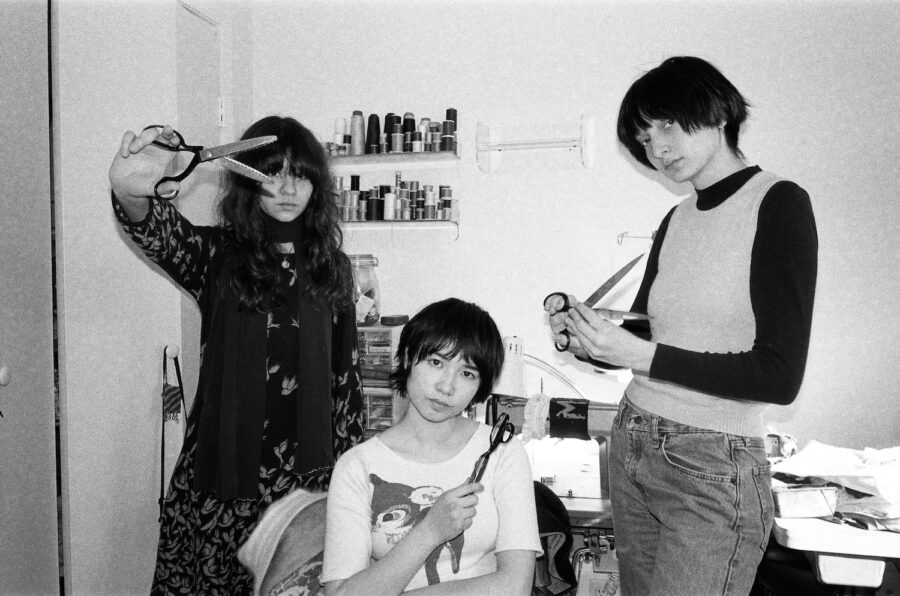 Horsegirl Channel Post-punk Sounds of the Past and Future on Debut LP ‘Versions of Modern Performance’ (ALBUM REVIEW)