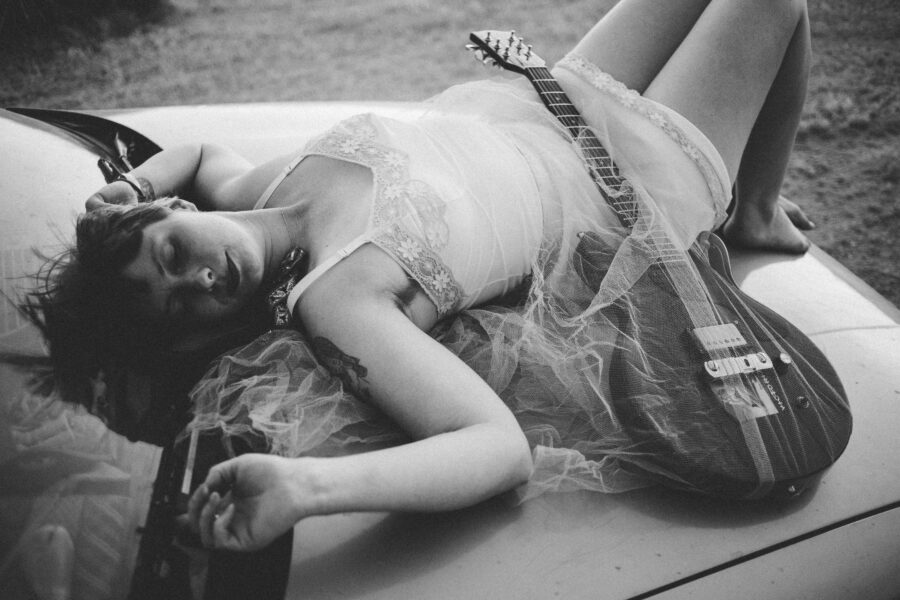 LISTEN: A.C. Sapphire Offers Haunting Vocals & Surreal Soundscapes On “Bonsai”