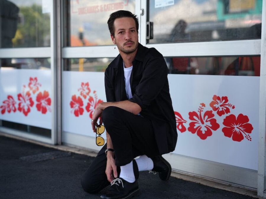 Marlon Williams Returns With Third Solo Album ‘My Boy’ Shares ’80s Flavored New Song ‘Thinking Of Nina”