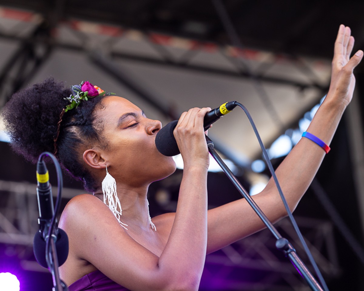 Allison Russell, Dustbowl Revival, Rayland Baxter, Guster & More Highlight 2022 Green River Festival (FESTIVAL REVIEW/PHOTOS)