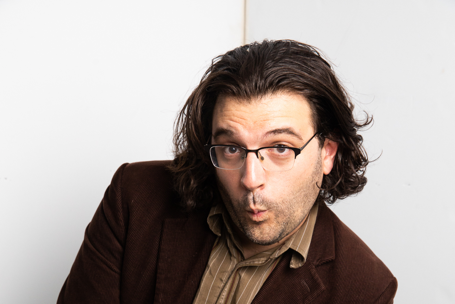 ALBUM PREMIERE: Matt DeMello Takes Genre-Crossing Approach on ‘Confetti in a Coalmine’