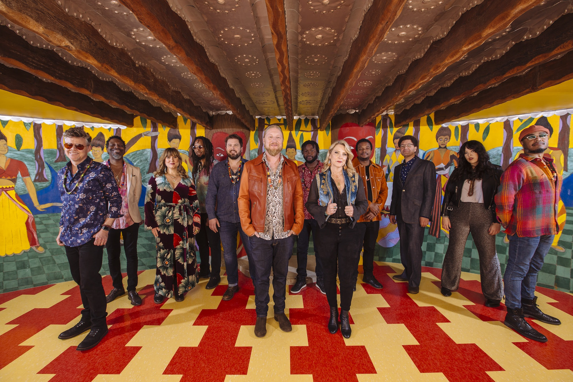 Tedeschi Trucks Band Delivers Second of Four Albums In ‘I Am The Moon Series’ With ‘Episode II: Ascension’ (ALBUM REVIEW)