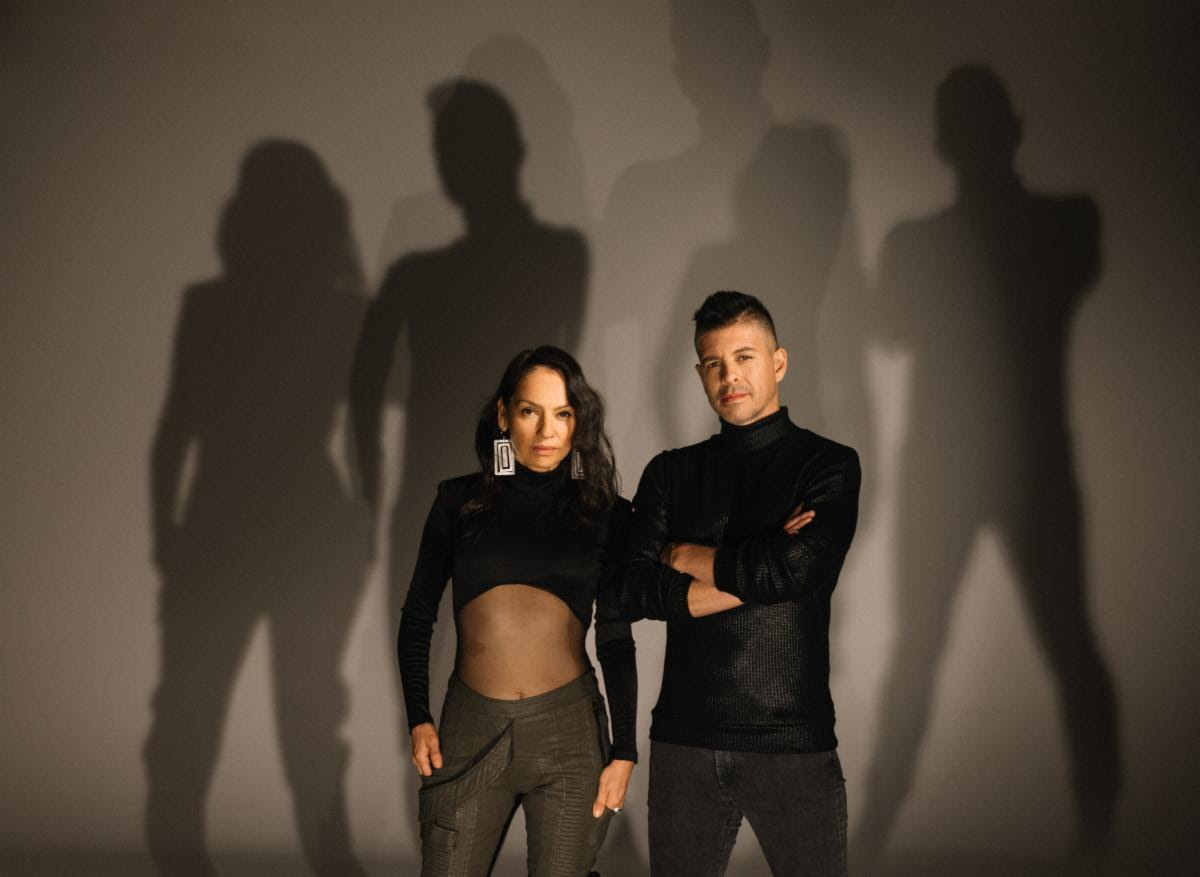 LISTEN: Rodrigo y Gabriela Share Cover Of Radiohead’s ““Weird Fishes/Arpeggi”