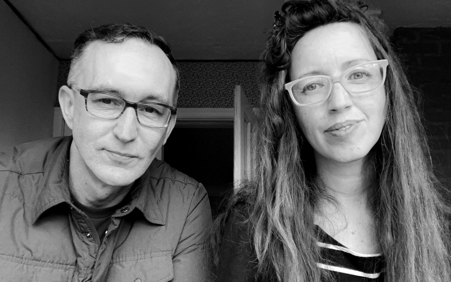 VIDEO PREMIERE: CLIFFWALKER Creatively Fuse Vibes and Synth on Space-funk Tune “Pulling Threads”