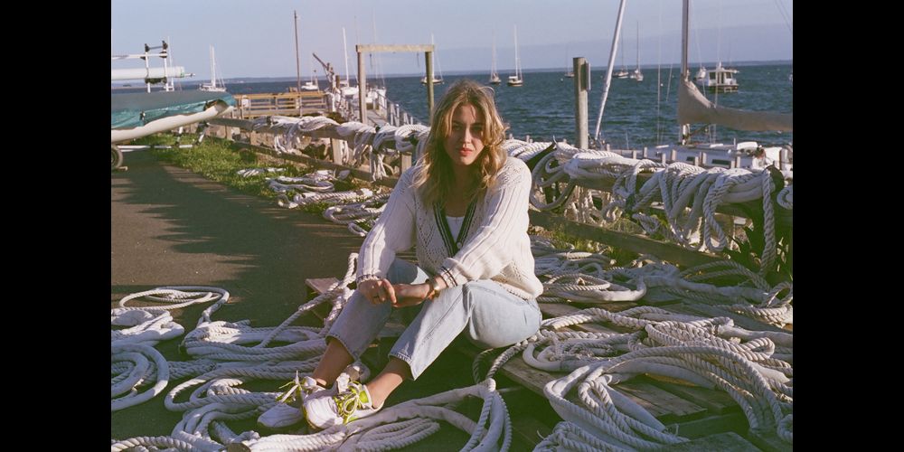 LISTEN: Melanie MacLaren Offers Dreamy Ambiance On Celestial “Summer In Sweeden”