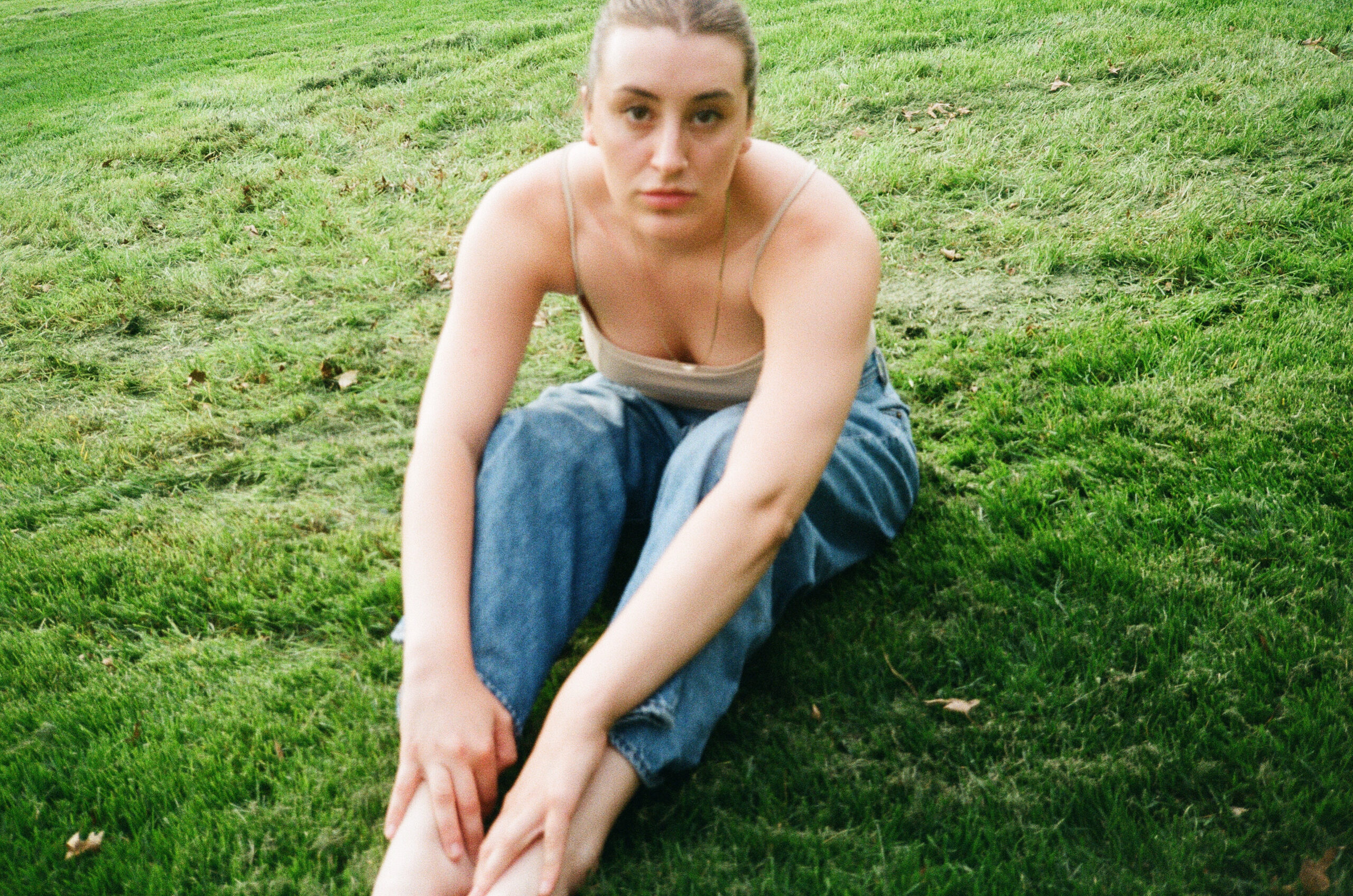 LISTEN: Maya Lucia Goes Angst Riden Garage Pop On “numb or something”