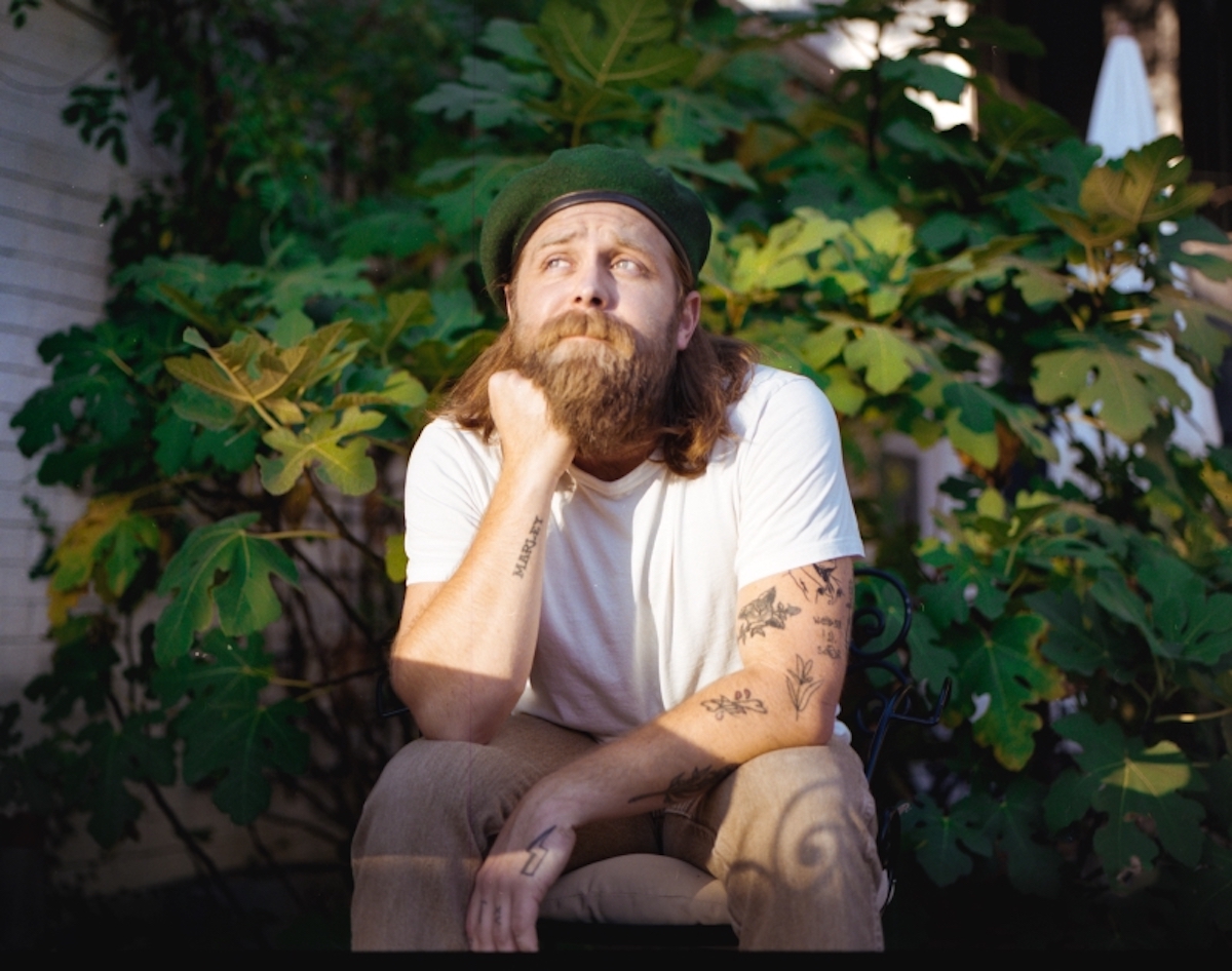 Brody Price Signs to Niles City Records, Announces New LP ‘Win A Trip To Palm Springs!’