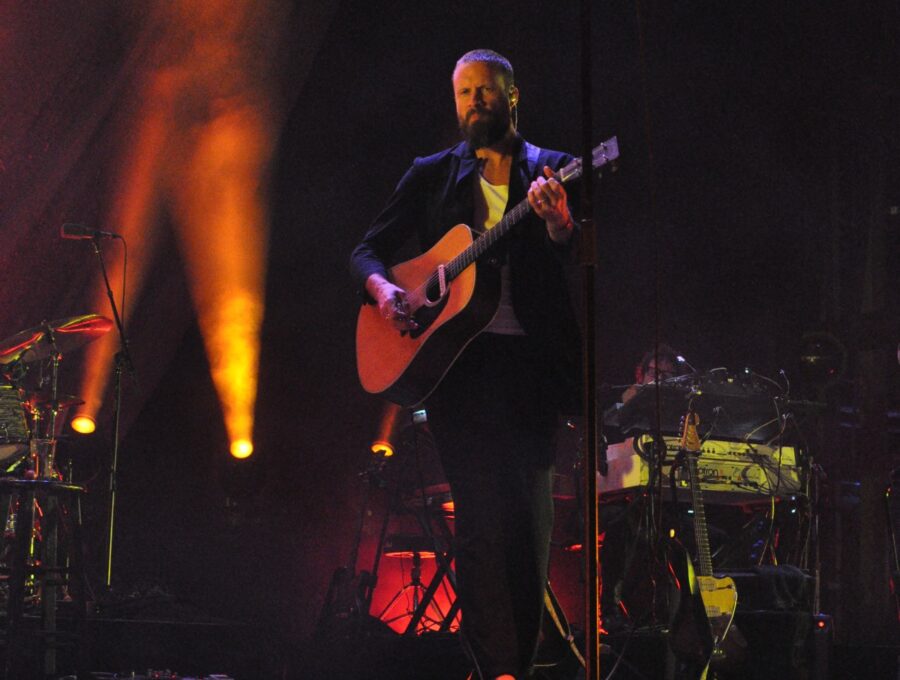 Father John Misty & Suki Waterhouse Unveil Powerful Personas at Boston’s Leader Bank Pavillion (SHOW REVIEW)