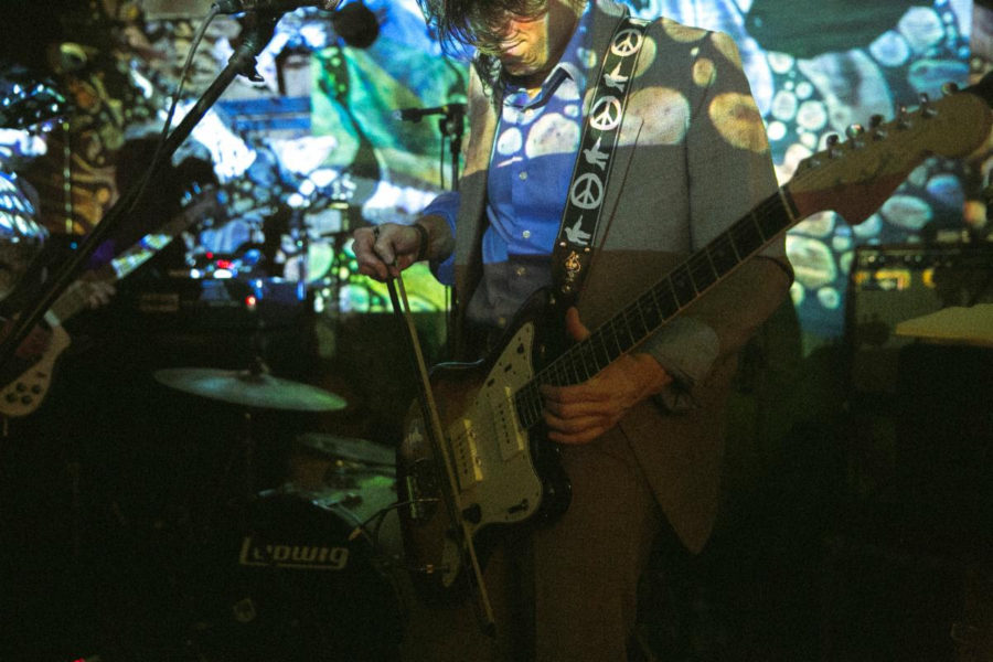 Wand Documents Its Expansive Live Shows With Distinct Double Live Album ‘Spiders In The Rain’ (ALBUM REVIEW)