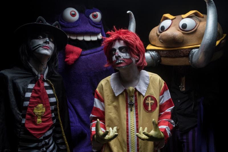 Mac Sabbath Cook Up Beefy Puns & Riffs At Santa Fe’s Meow Wolf (SHOW REVIEW)