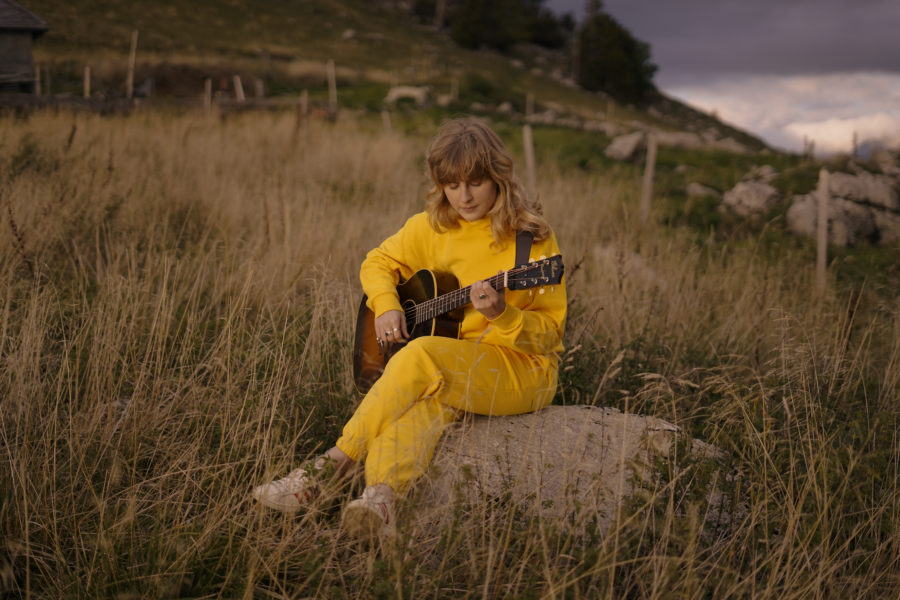 LISTEN: Mary Middlefield Mixes Nick Drake Style Finger Picking With Hush Folk On “Two Thousand One”