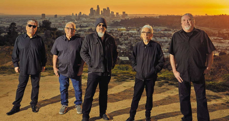 Los Lobos Returns To NYC’s City Winery For Night Of Spirited Covers & Powerful Solos (SHOW REVIEW)