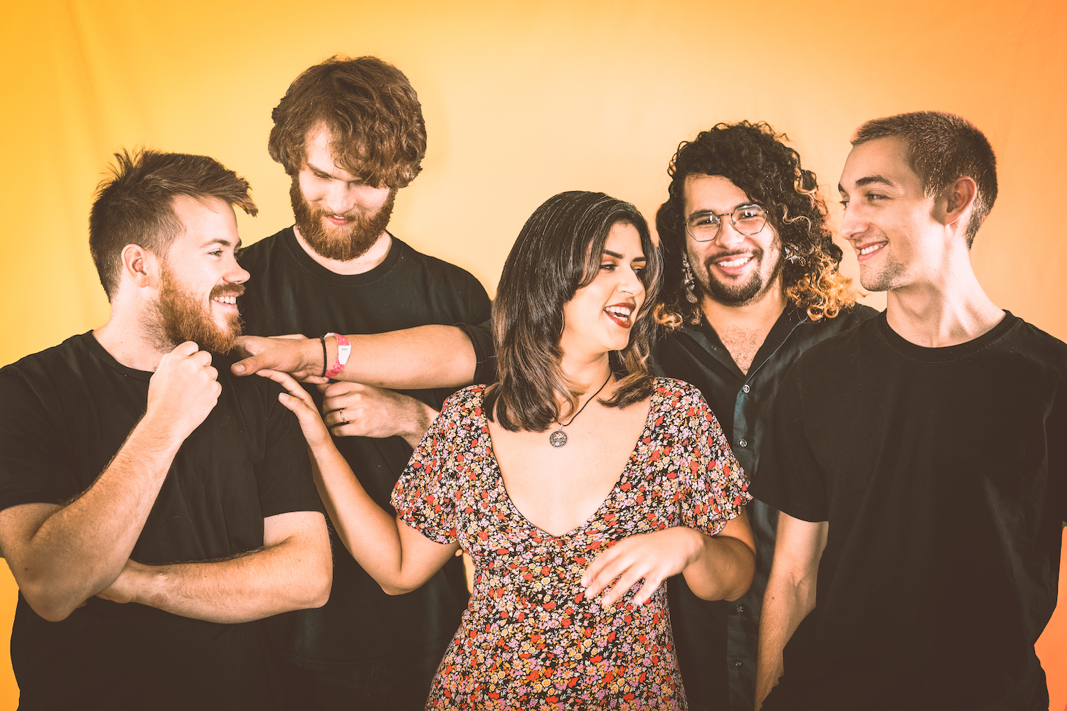 VIDEO PREMIERE: Florencia & the Feeling Keep it Infectious with Groove-laden R&B on “Meant to Be”