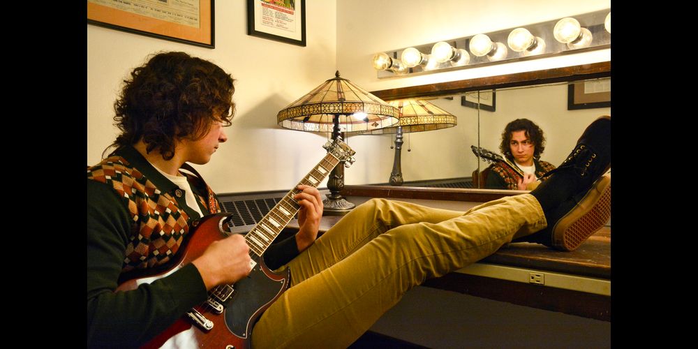 LISTEN: Hayes Noble Blasts Angst & Rock N’ Roll Sweetness On “Forget It”