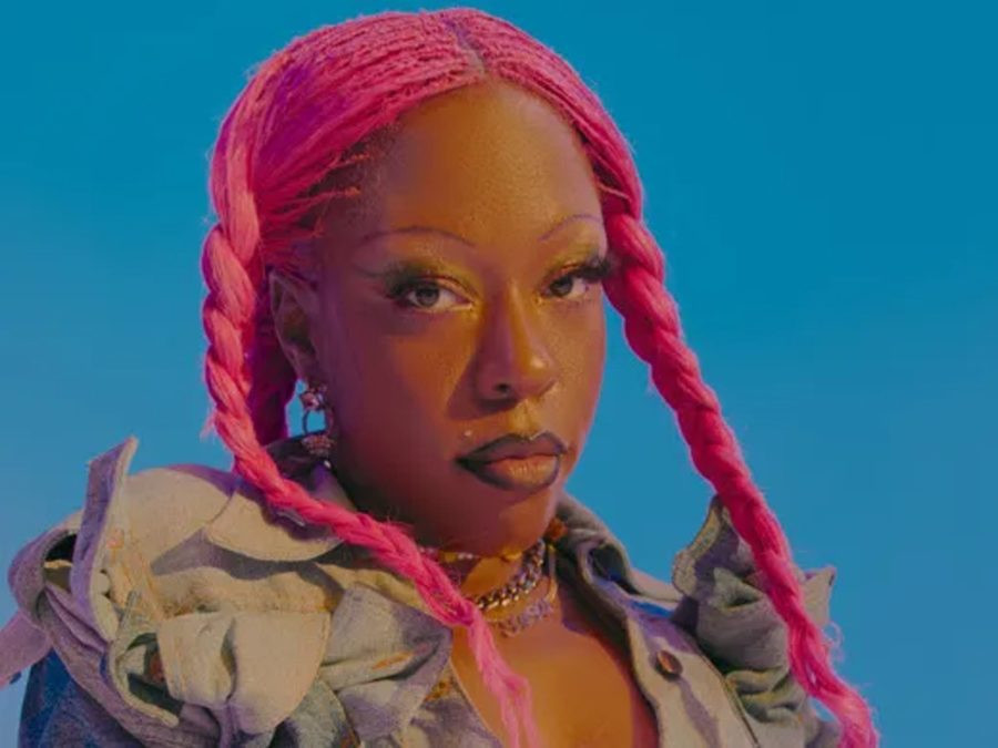 WATCH: Sudan Archives Brings Artsy Showdown To ‘Fallon’